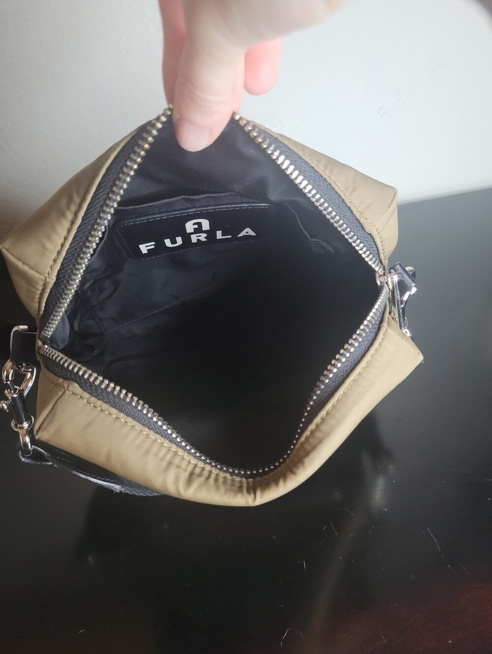 Furla  Man Urban crossbody bag - Picture 9 of 12